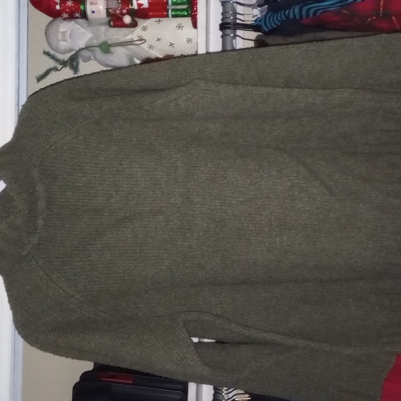 MERINO WOOL JCREW COLD WEATHER OR ANYTIME SWEATER. NWOT - Picture 2 of 5